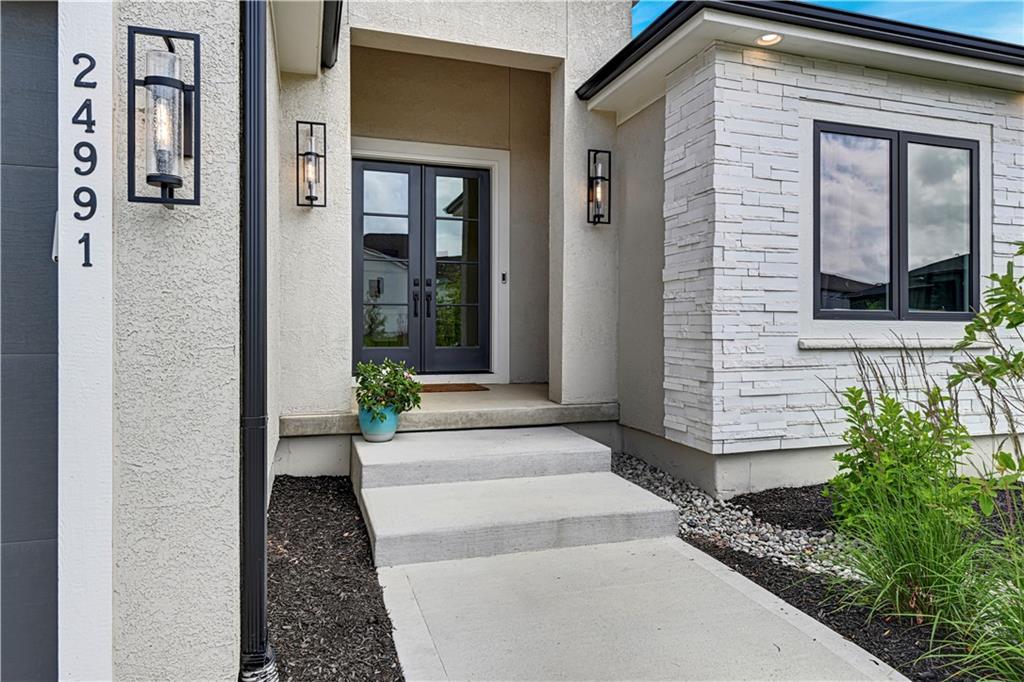 24991 W 98th Place