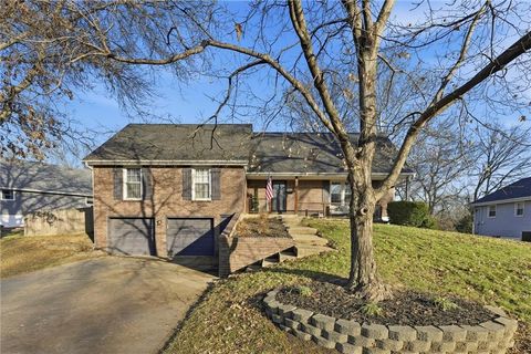 6757 N Garfield Avenue Gladstone MO 64118