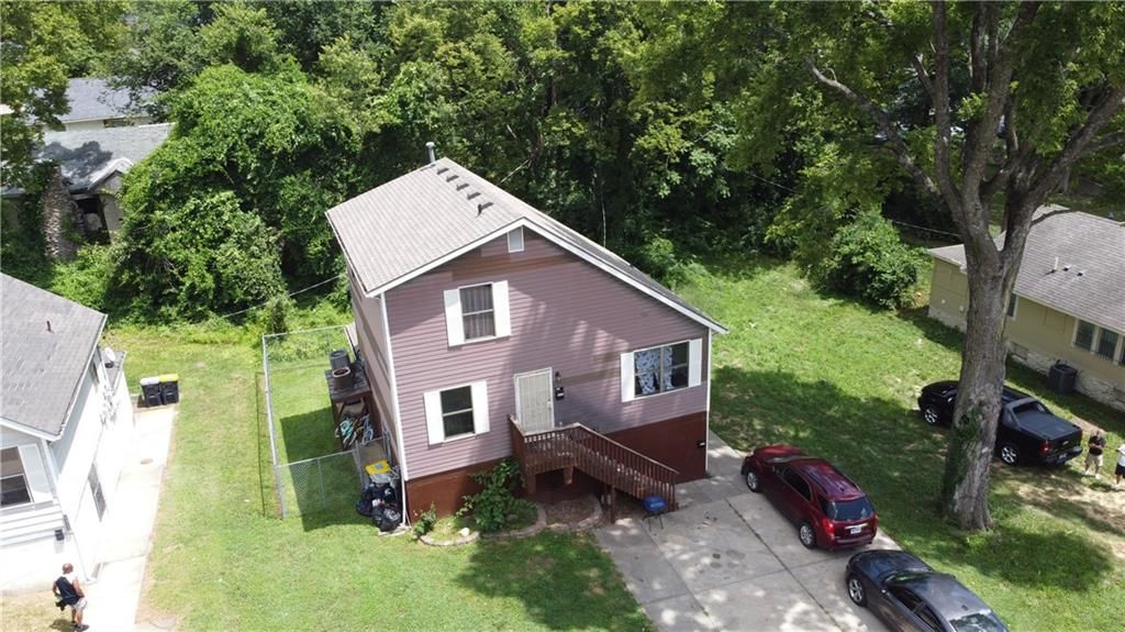 Photo of 6805 E Cleveland Avenue, Kansas City, MO 64110 (MLS # 2632619)