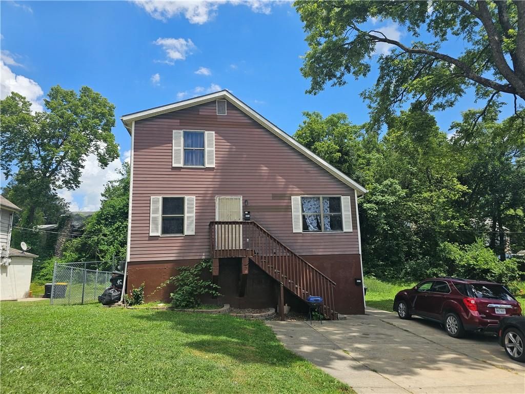 Photo of 6805 E Cleveland Avenue, Kansas City, MO 64110 (MLS # 2632619)