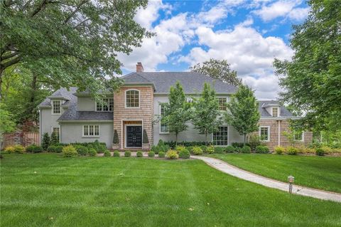1055 W 54th Street Kansas City MO 64112
