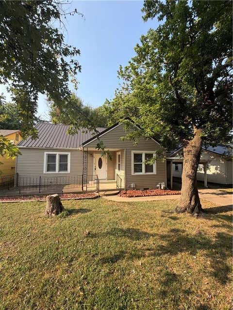 3132 Grand Avenue, Parsons, KS 67357 - MLS#: 2635187