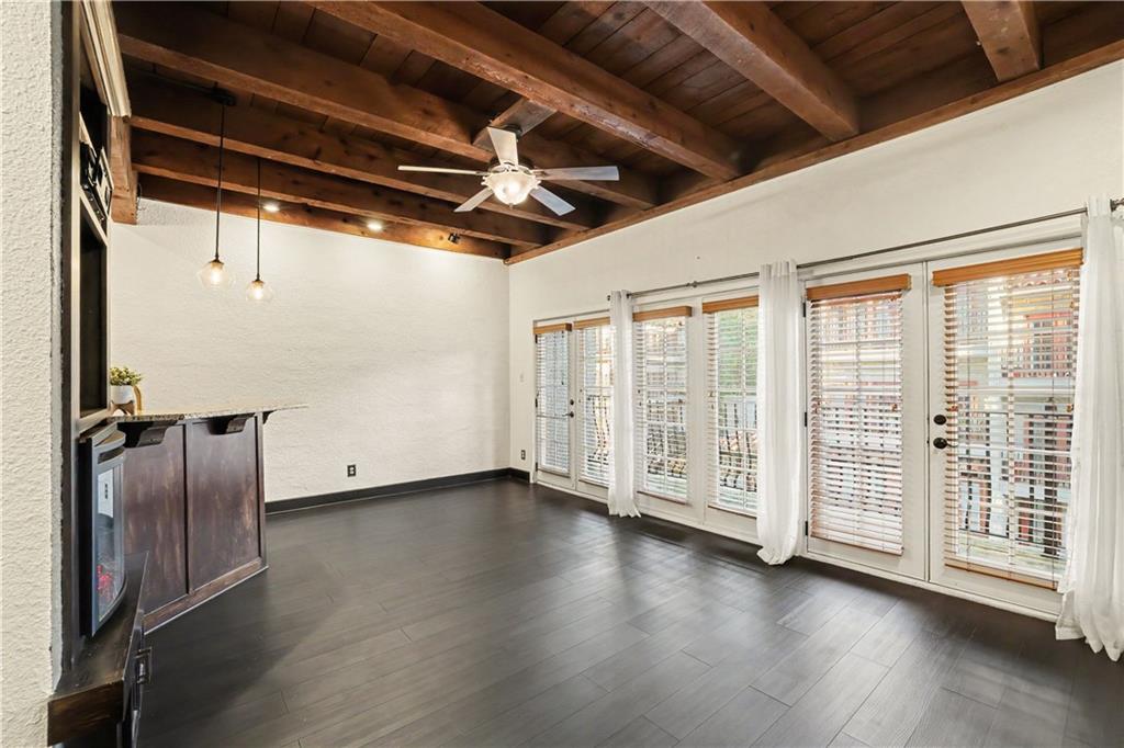 1111 46th Street W 22