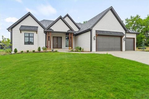 8600 NE 87th Terrace Kansas City MO 64157