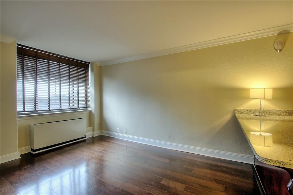 700 E 8th Street 4D