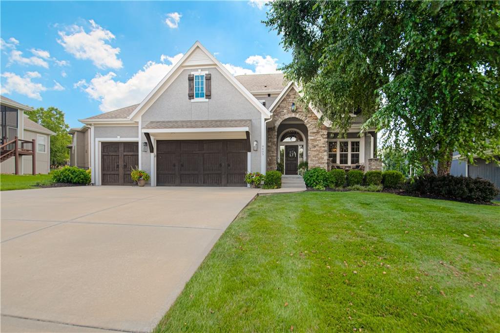 9405 W 163rd Place
