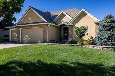 Photo of 9009 NE 95th Street, Kansas City, MO 64157 (MLS # 2629323)