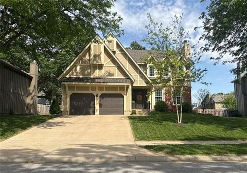 12037 S Hallet Street Olathe KS 66062
