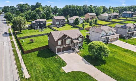 Photo of 3709 NE 80th Street, Kansas City, MO 64119 (MLS # 2627085)