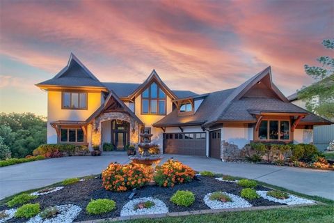 4416 NE Shadow Valley Circle Lee's Summit MO 64064