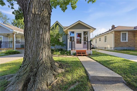 Photo of 1407 E 24th Avenue, North Kansas City, MO 64116 (MLS # 2642094)