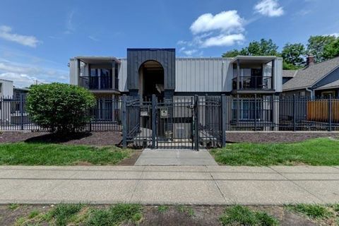 Photo of 4157 Roanoke Road #12, Kansas City, MO 64111 (MLS # 2625527)