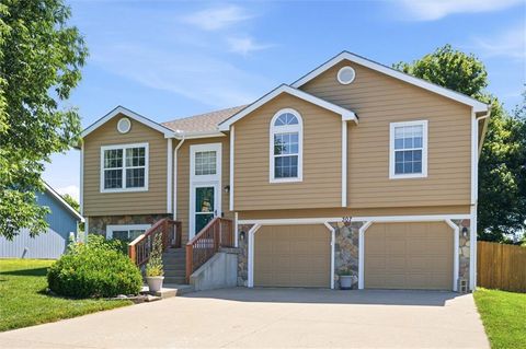 Photo of 307 Leander Street, Eudora, KS 66025 (MLS # 2626590)