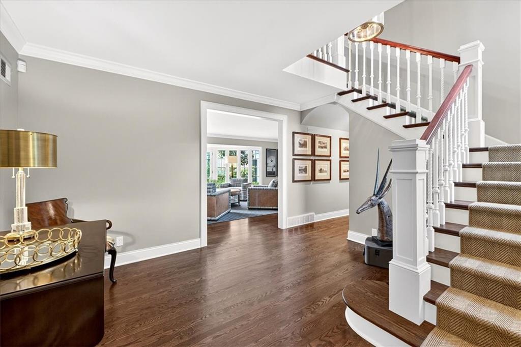 1055 W 54th Street