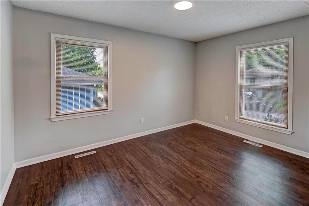 Blue Springs, Missouri 64015, United States, 4 Bedrooms Bedrooms, ,3 BathroomsBathrooms,Residential,Active,131463