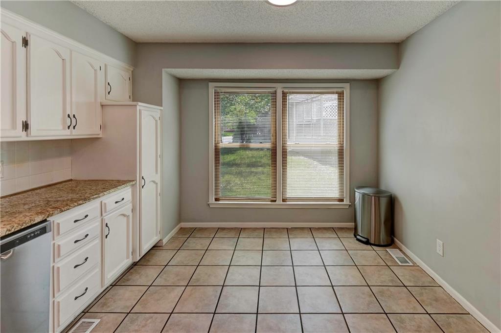 Blue Springs, Missouri 64015, United States, 4 Bedrooms Bedrooms, ,3 BathroomsBathrooms,Residential,Active,131463