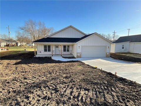 606 E 3rd Street, Cameron, MO 64429 - MLS#: 2502654