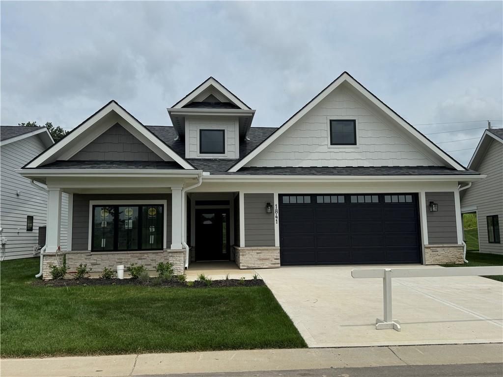 Photo of 1841 Vintage Lane, Liberty, MO 64068 (MLS # 2557056)