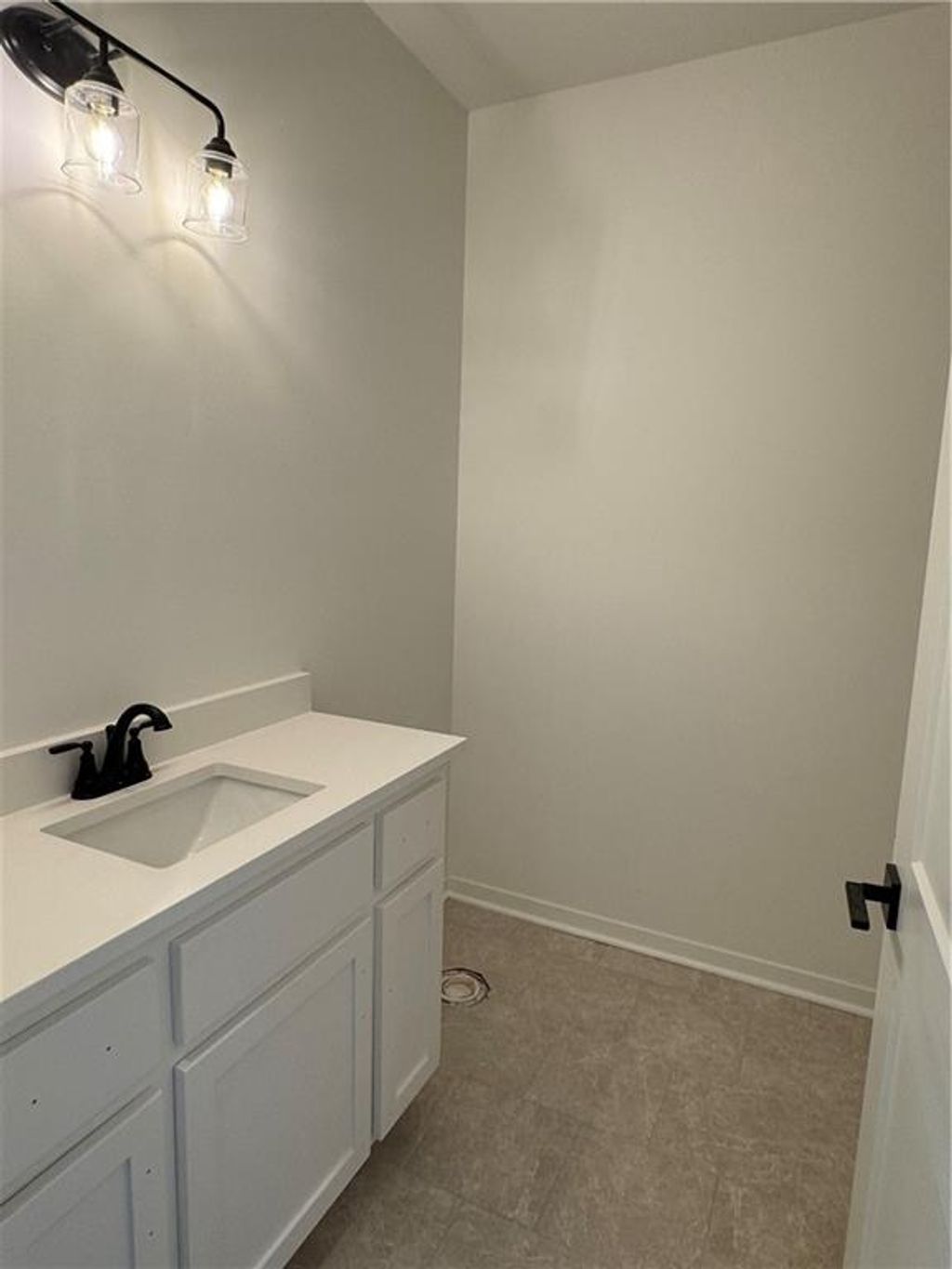 Photo of 1841 Vintage Lane, Liberty, MO 64068 (MLS # 2557056)
