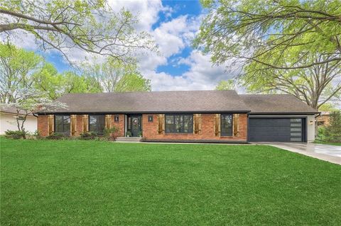 10314 Sagamore Lane Leawood KS 66206