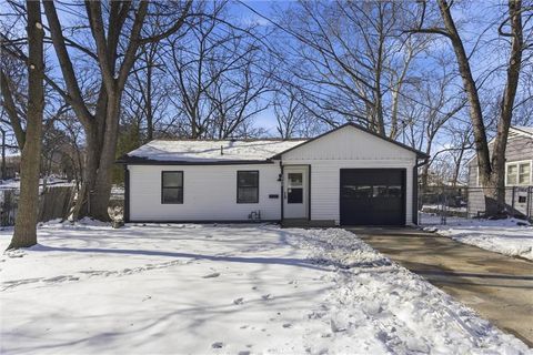 Photo of 3908 Booth Street, Kansas City, KS 66103 (MLS # 2598674)
