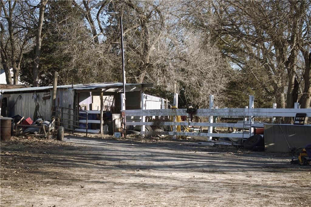 Photo of 710 S 72nd Street, Kansas City, KS 66111 (MLS # 2598571)