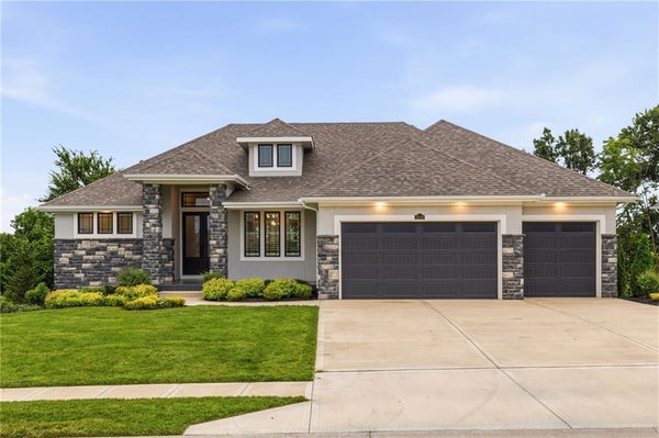 10139 N KANSAS CT, KANSAS CITY, MO 64155 - Image c1d88ebcd48d54cdf90773ada7a43b2b/2977916431