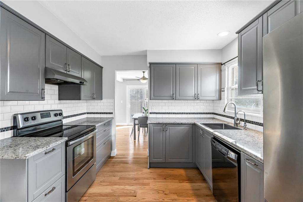 10239 Robinson Street