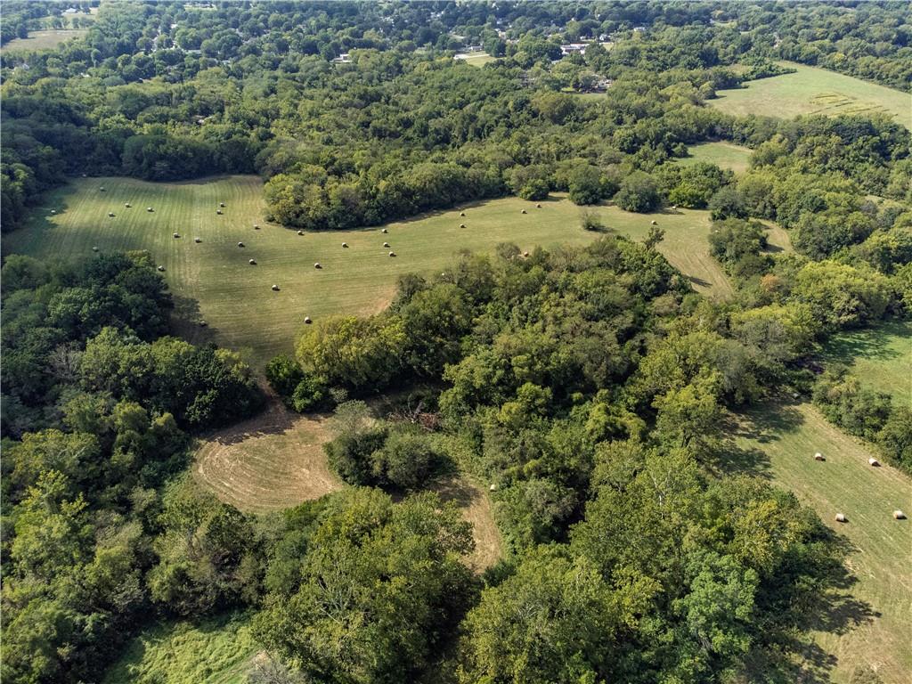 822 Dickinson Road