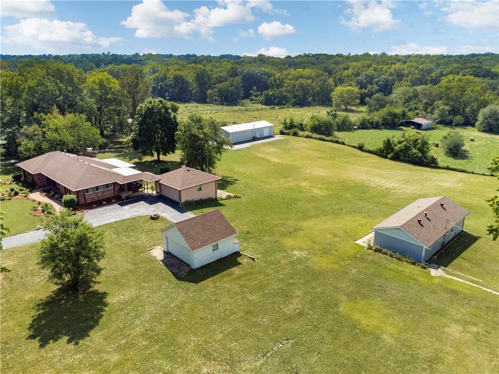 822 Dickinson Road