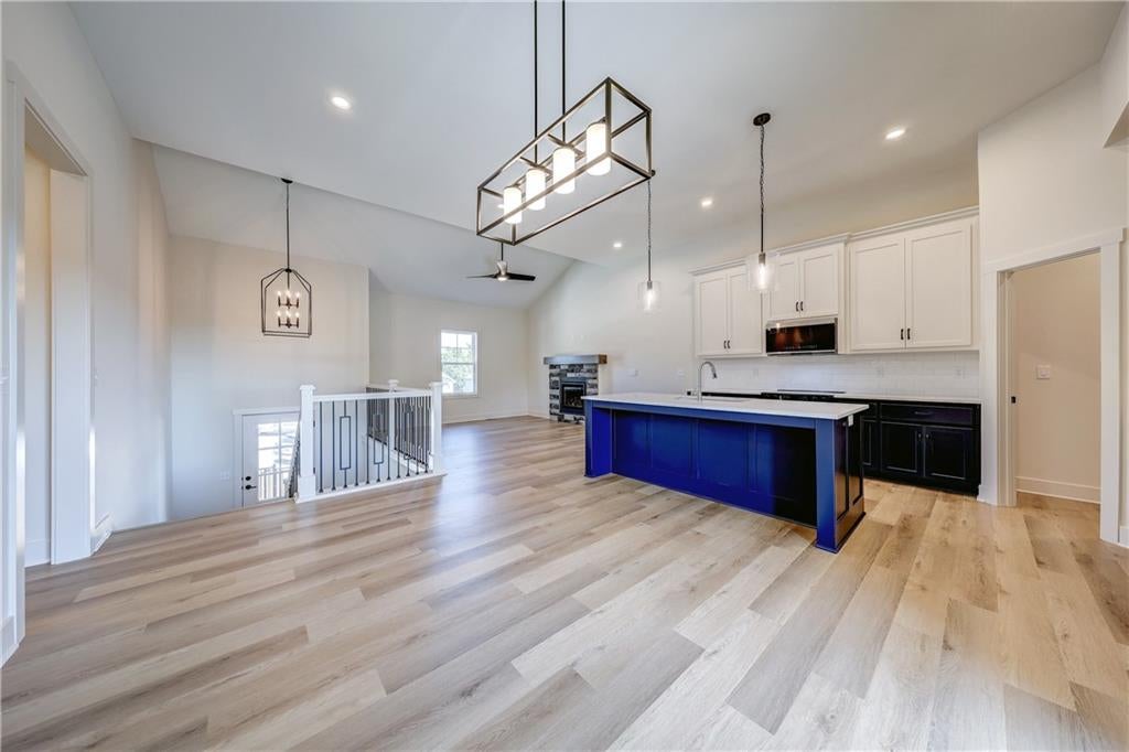 32125 W 170th Terrace