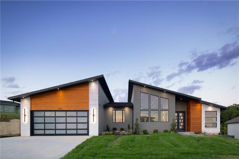 2150 Palisades Drive Riverside MO 64150