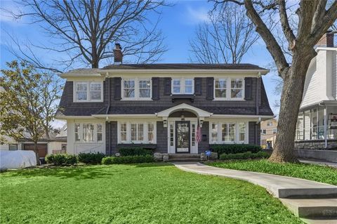 103 W 67th Terrace Kansas City MO 64113