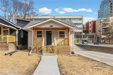 Photo of 4517 Jarboe Street, Kansas City, MO 64111 (MLS # 2617474)