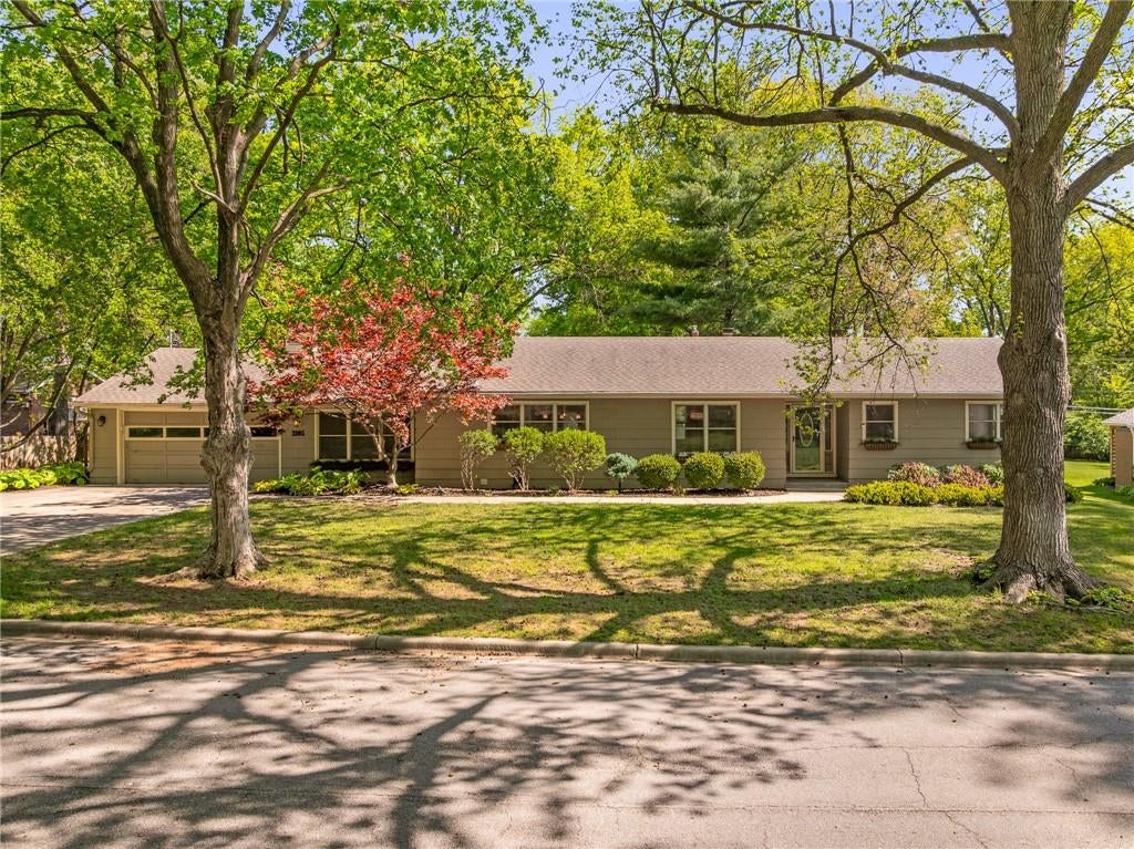 2105 W 97th Street