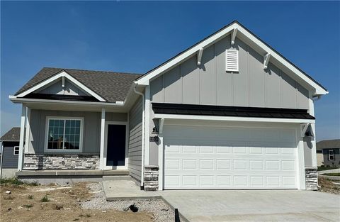 12508 S Parkwood Lane, Lee\'s Summit, MO 64086 - #: 2556875