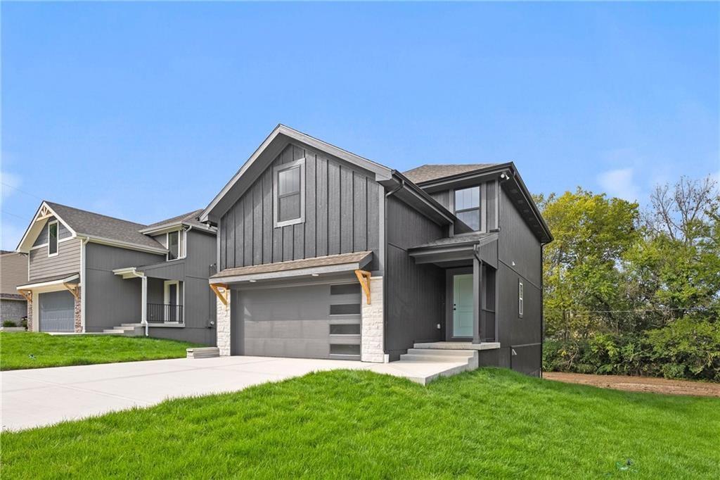 11218 N Oak Trafficway