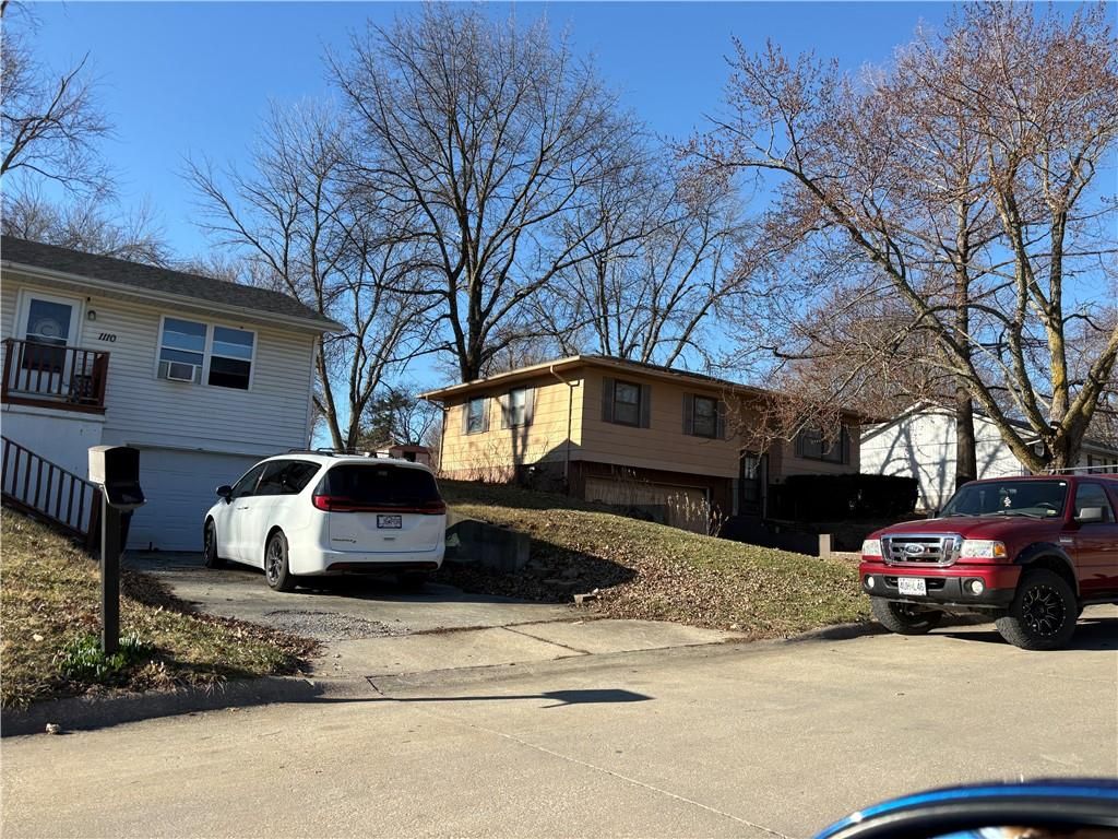 Photo of 1104 E Halsey Street, Maryville, MO 64468 (MLS # 2607935)