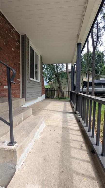 2005 N Plymouth Road