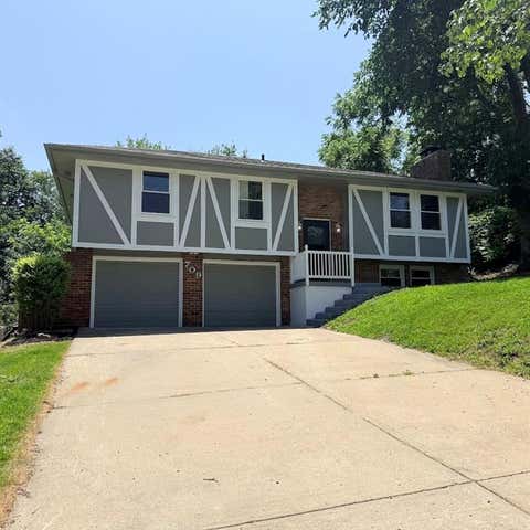 Tiny photo for 709 Elm Street, Liberty, MO 64068 (MLS # 2629045)