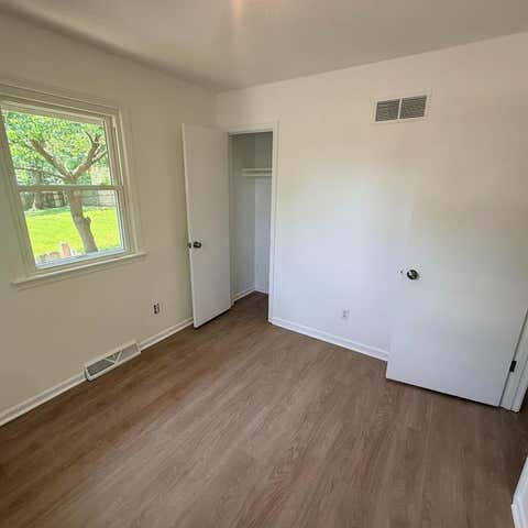 Tiny photo for 709 Elm Street, Liberty, MO 64068 (MLS # 2629045)