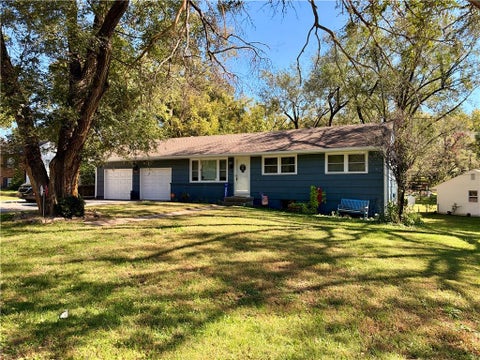 Photo of 7833 Lathrop Court, Kansas City, KS 66109 (MLS # 2646517)