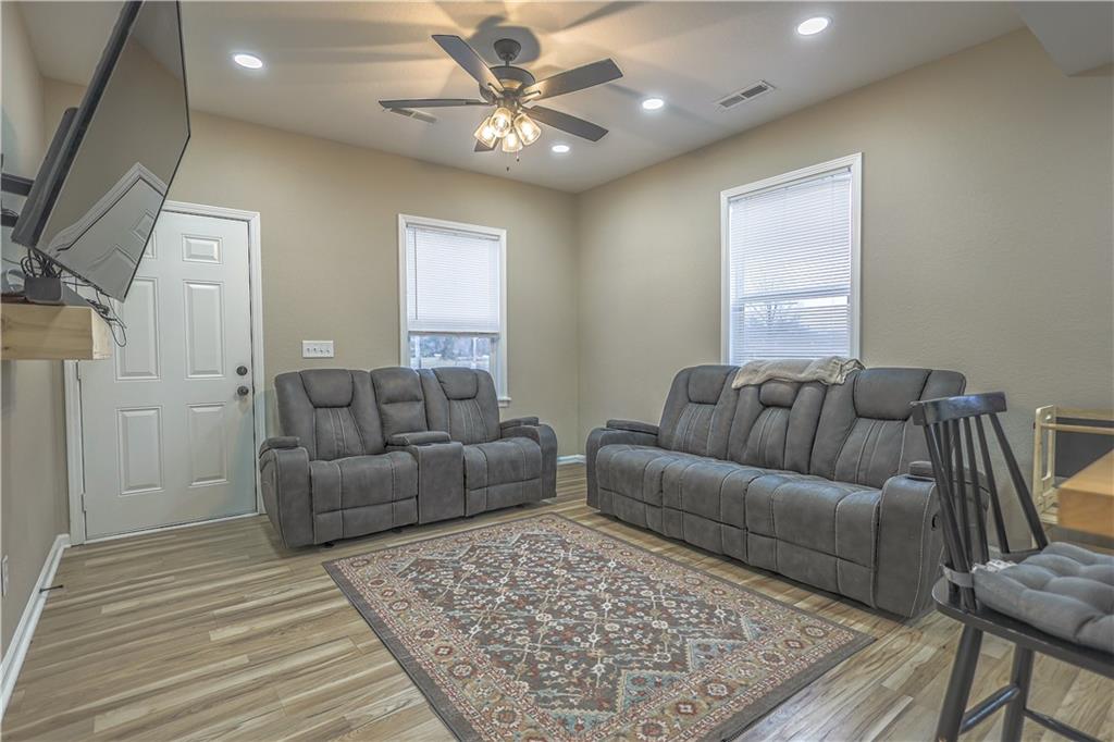 401 N Darneal Avenue