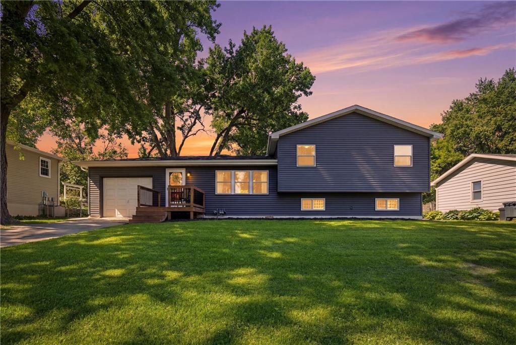 1522 Frankie Lane
