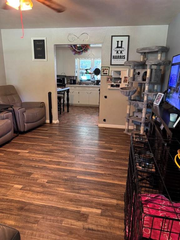 210 W Walnut Street