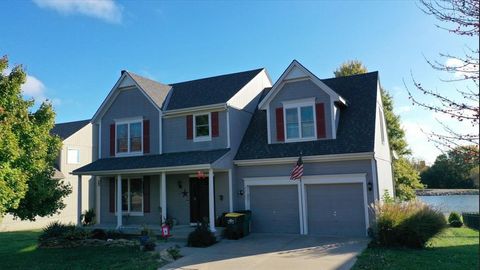 Photo of 20729 S Barker Road, Spring Hill, KS 66083 (MLS # 2584618)