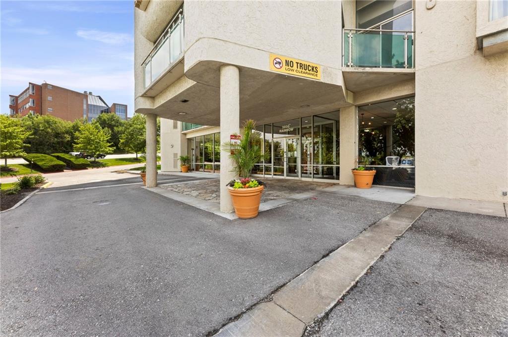 3838 Rainbow Boulevard 1402