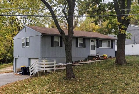 6929 NE 53rd Street Kansas City MO 64119