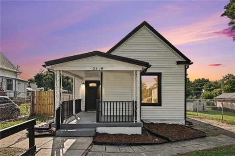 Photo of 2510 Bellefontaine Avenue, Kansas City, MO 64127 (MLS # 2638839)
