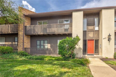 Photo of 443 W 104 Street #C, Kansas City, MO 64114 (MLS # 2637163)